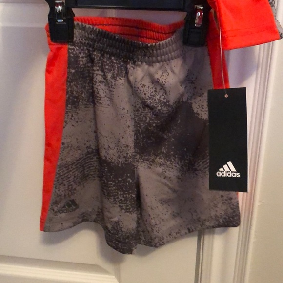 BNWT 2pc Adidas set 18months - Picture 3 of 4